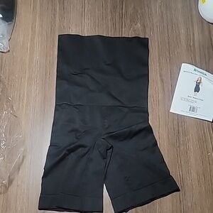 Women's Butt lifter and Silhouette Enhancer size M/L
